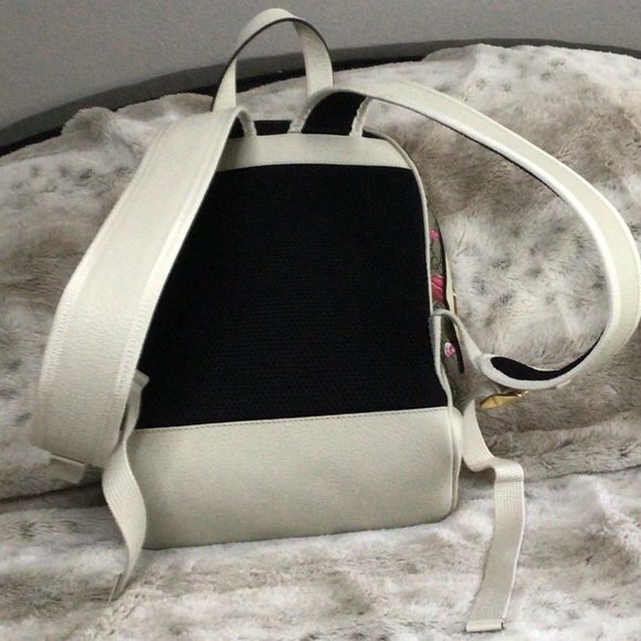 Gucci Leather backpack/purse - Picture 2 of 2